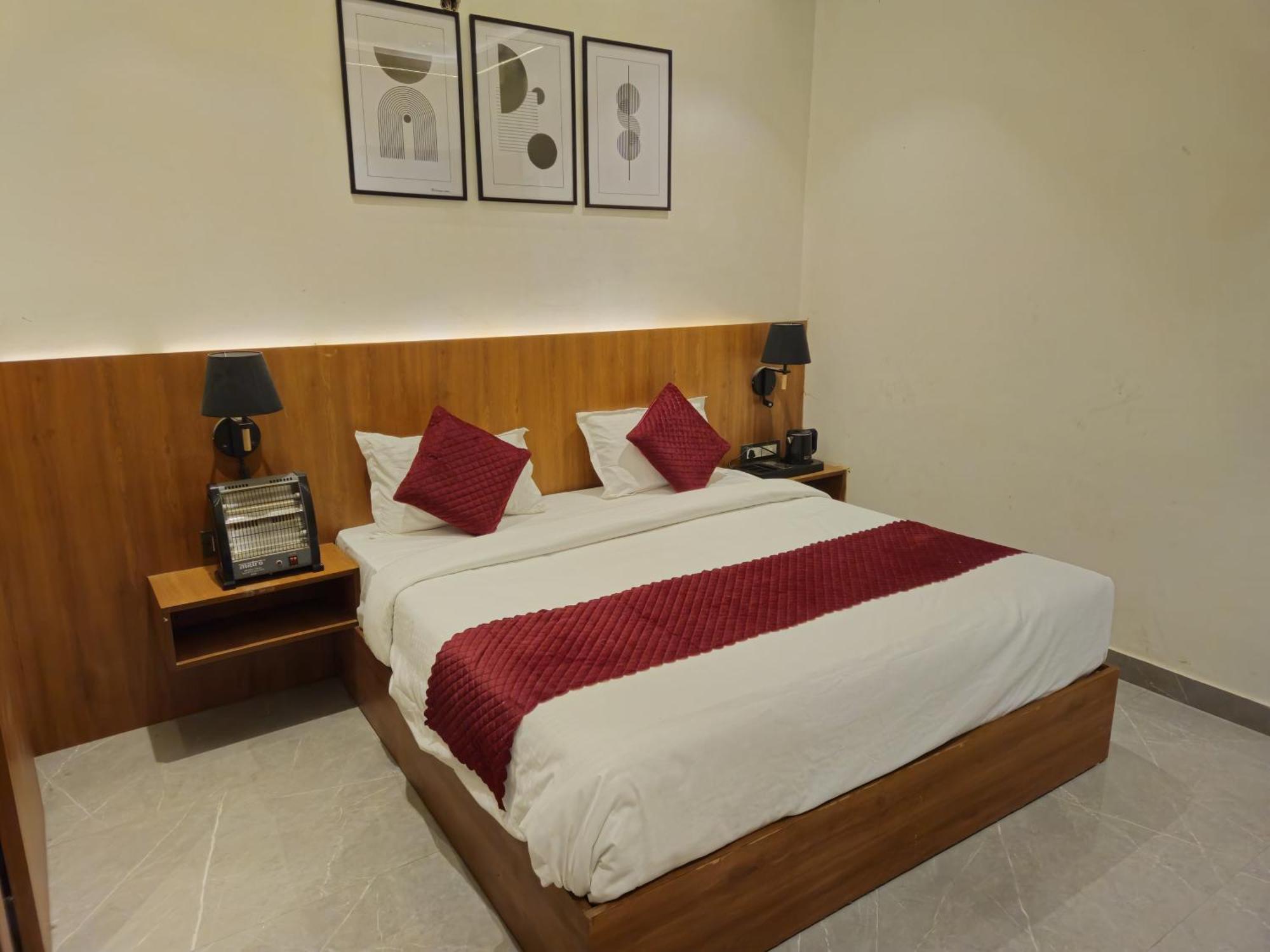 Hotel Royal Orchid Алигарх Экстерьер фото